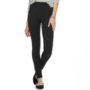 juniors' Pink Republic seamless leggings.